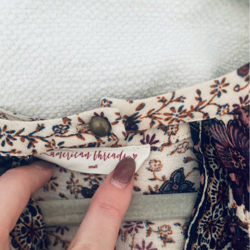 Floral Keyhole Tank - Picture 5 of 5